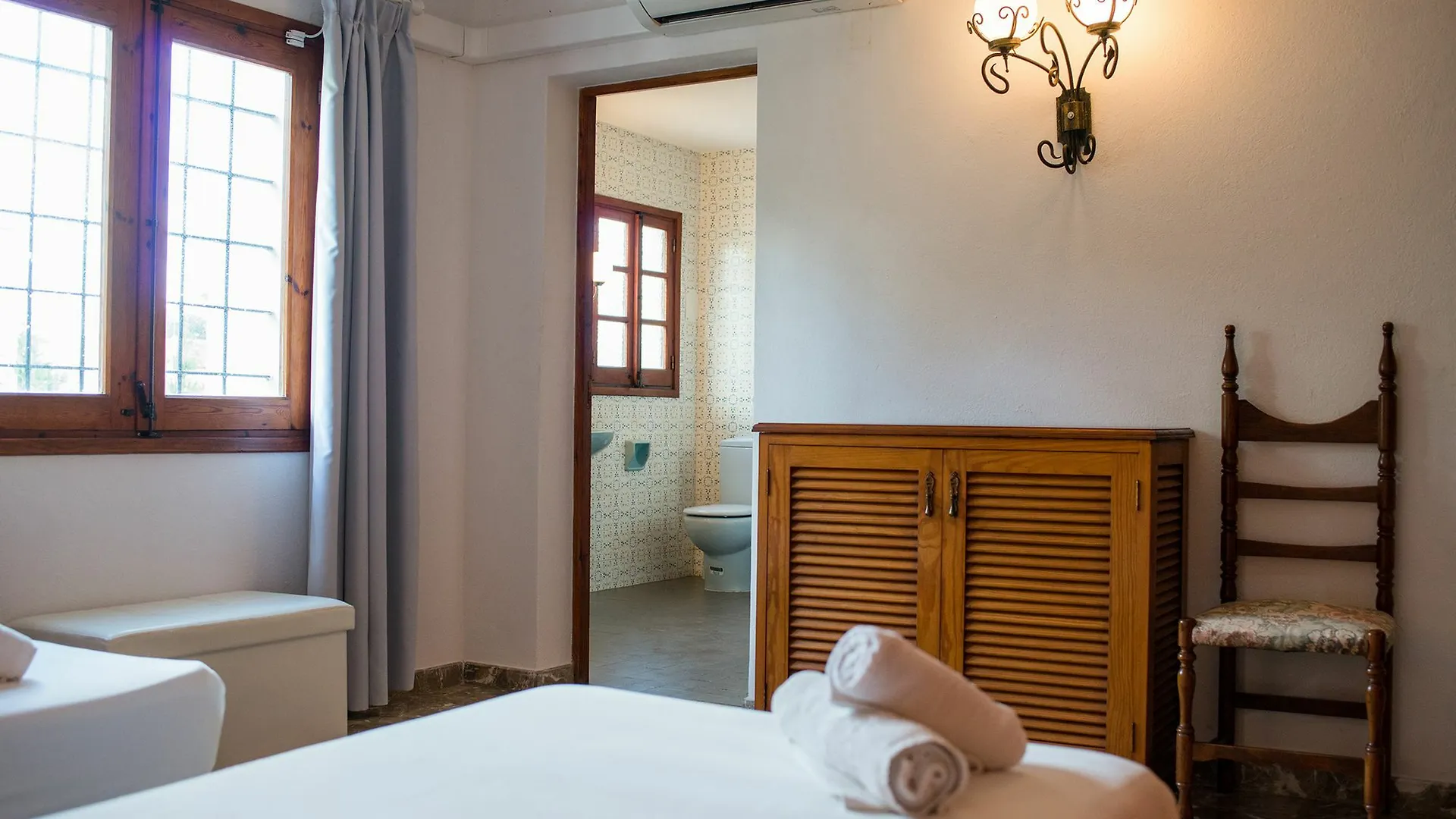Villa Crimson Сан-Антонио-Абад Испания
